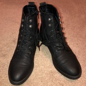 Women's combat boots